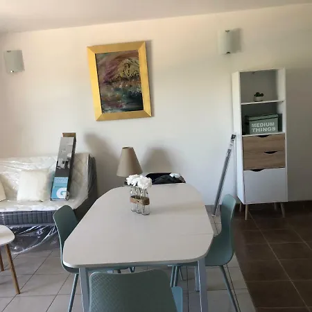 Studio Neuf Meuble, Piscine, Jaccuzi *